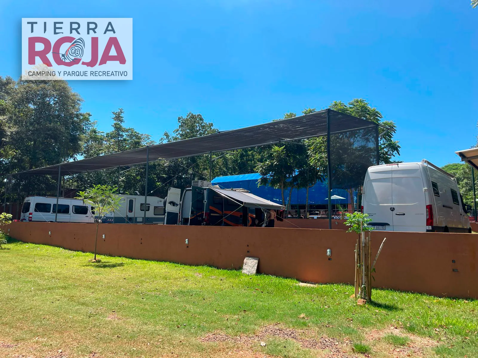 Parcelas para motorhome con conexiones de agua y luz